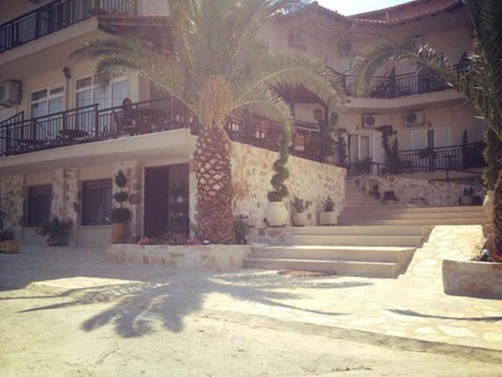 Ammouliani Hotel エクステリア 写真